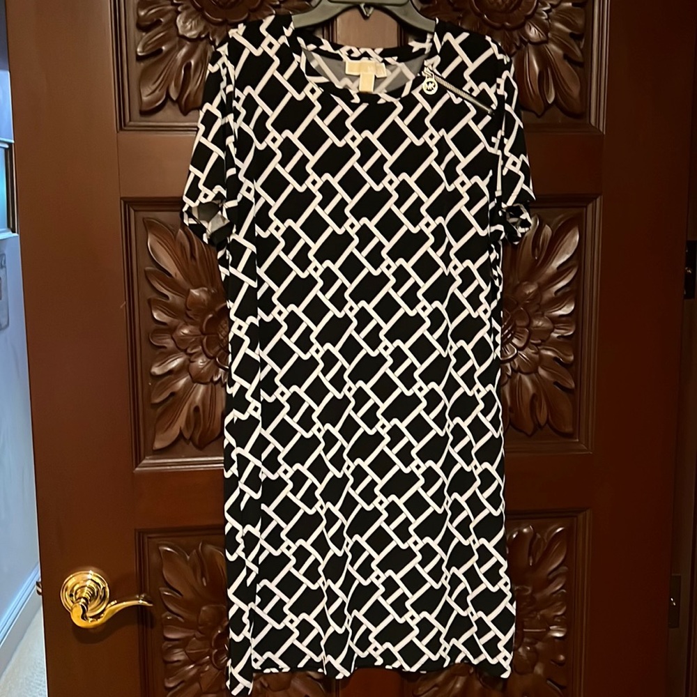 Michael Kors Black and White Dress Size L
